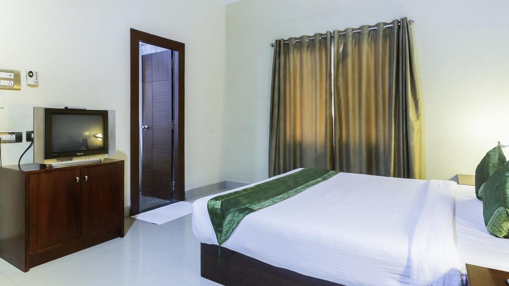 Oyo Townhouse 9 Hitech City Hyderabad Exterior foto