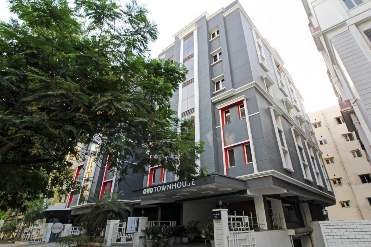 Oyo Townhouse 9 Hitech City Hyderabad Exterior foto